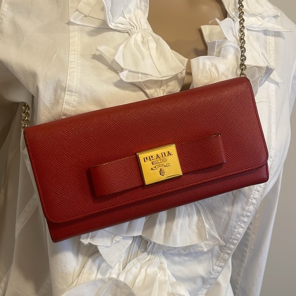 PRADA Red Saffiano Bow Continental Wallet - Picture 5 of 17